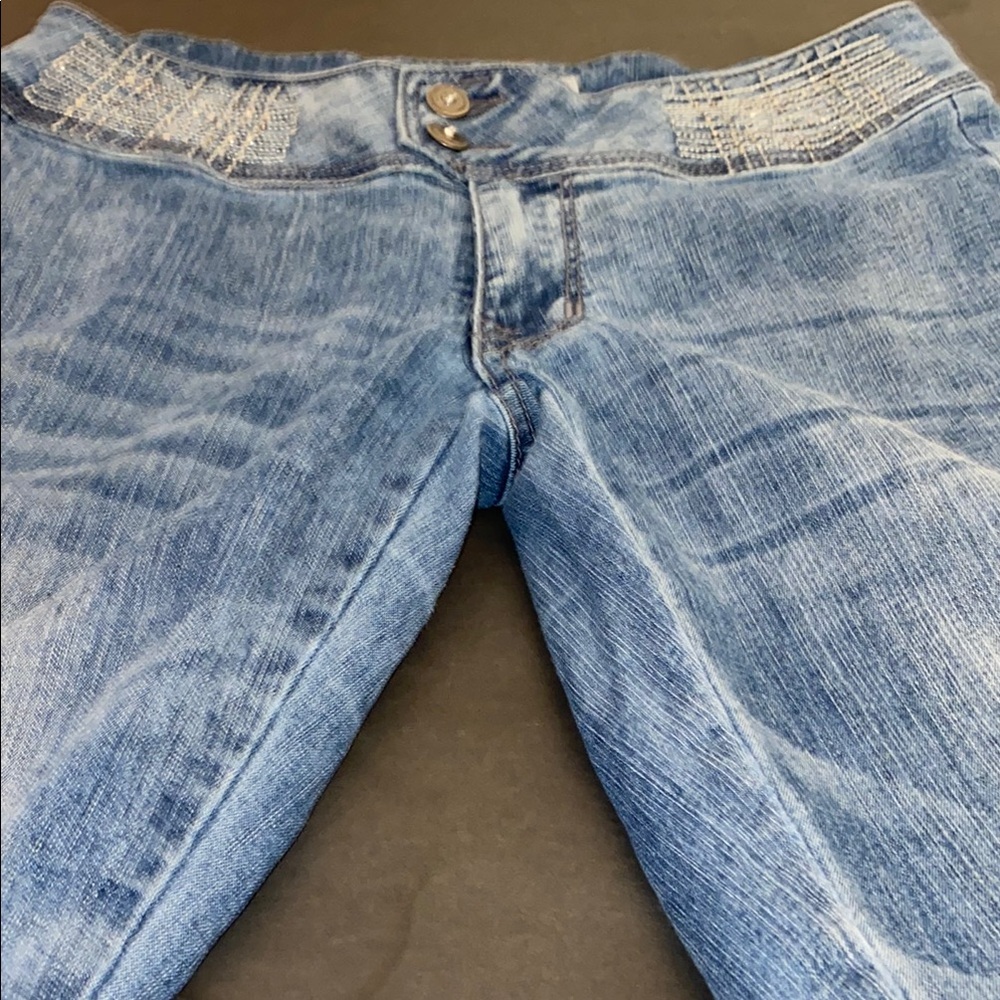 Lucy Blue Small Skinny Jeans with Acid-Wash Finish - Picture 13 of 13